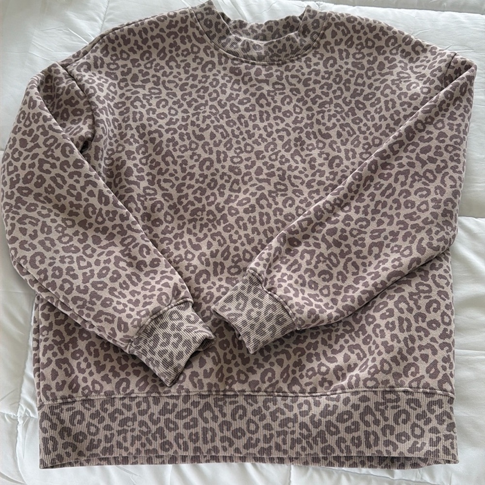 Comfrt Leopard Print Oversized Sweatshirt XS Neutral